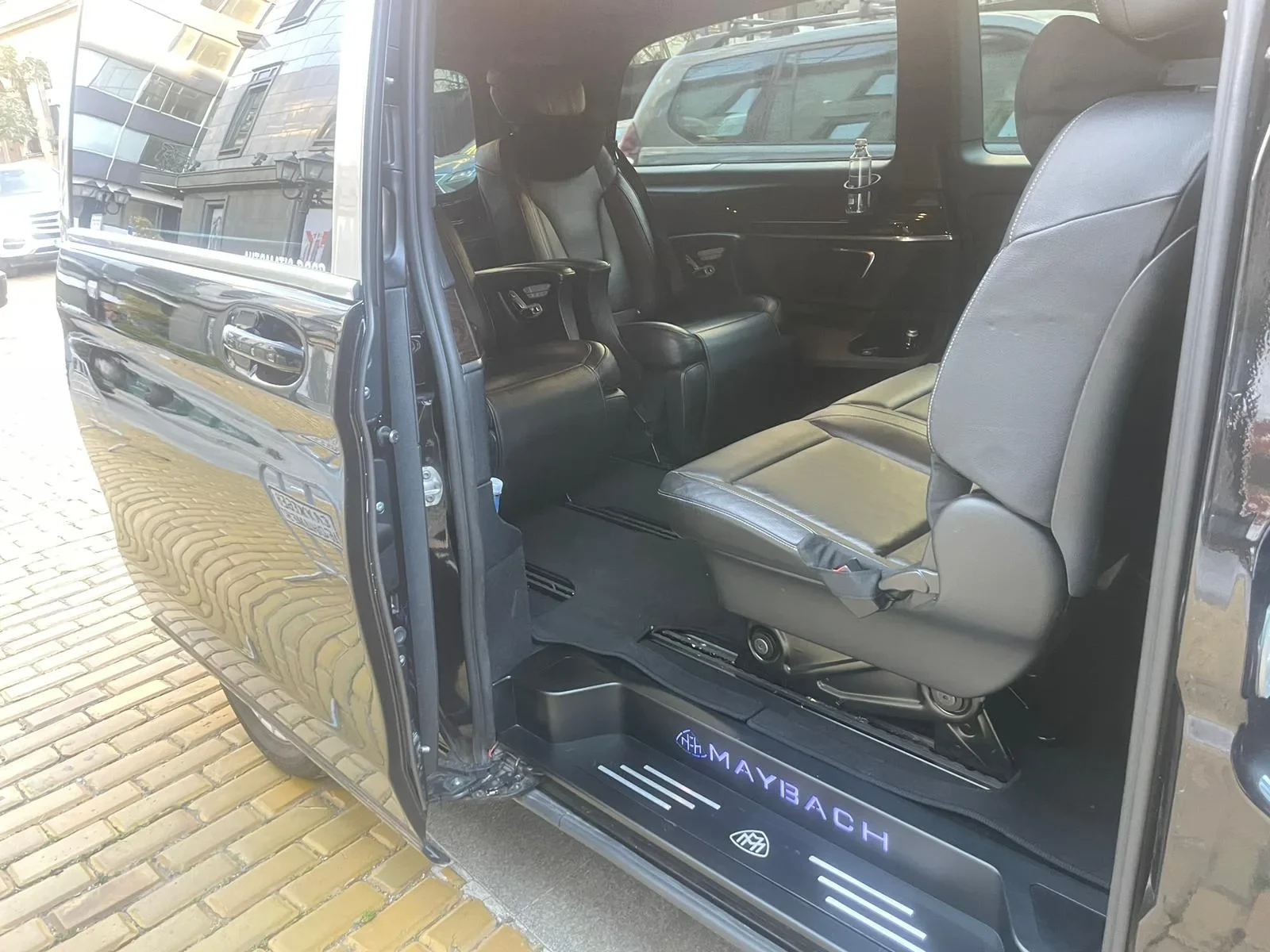 Mercedes V-Class W447 Maybach интериор и галерия 3